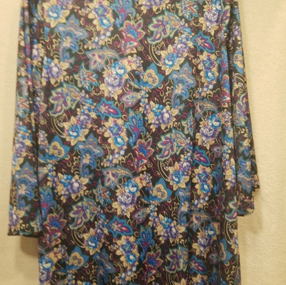 Essential Needs Womens  Night Dress With Front Zip And Sleeves - Picture 4 of 11